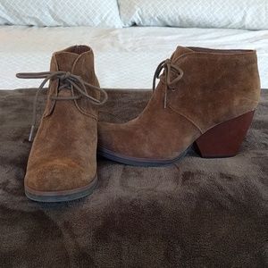 Korks Booties Size 8 1/2